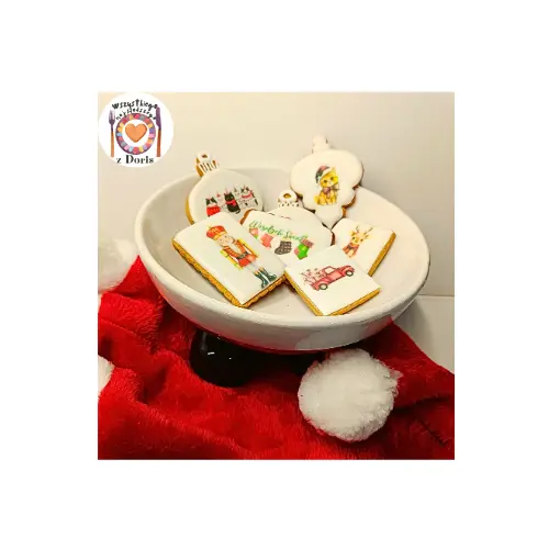 Ręcznie zdobione ciasteczka lukrowe z motywami świątecznymi